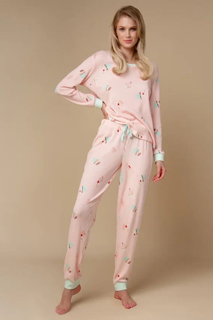 NEW 2025 Cozy Santa Print Lounge Set – Holiday Long Sleeve Top & Pants
